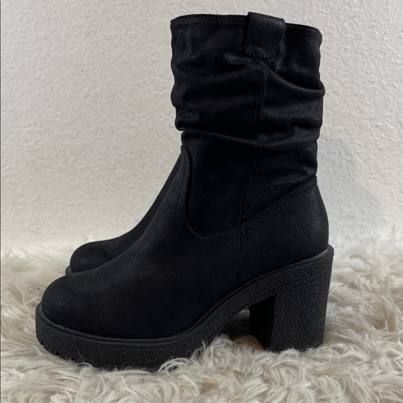 MUK LUKS Women's Riser Pop Boots Black Faux Fur Lining Memory Foam Insole 9 NEW - Picture 7 of 16